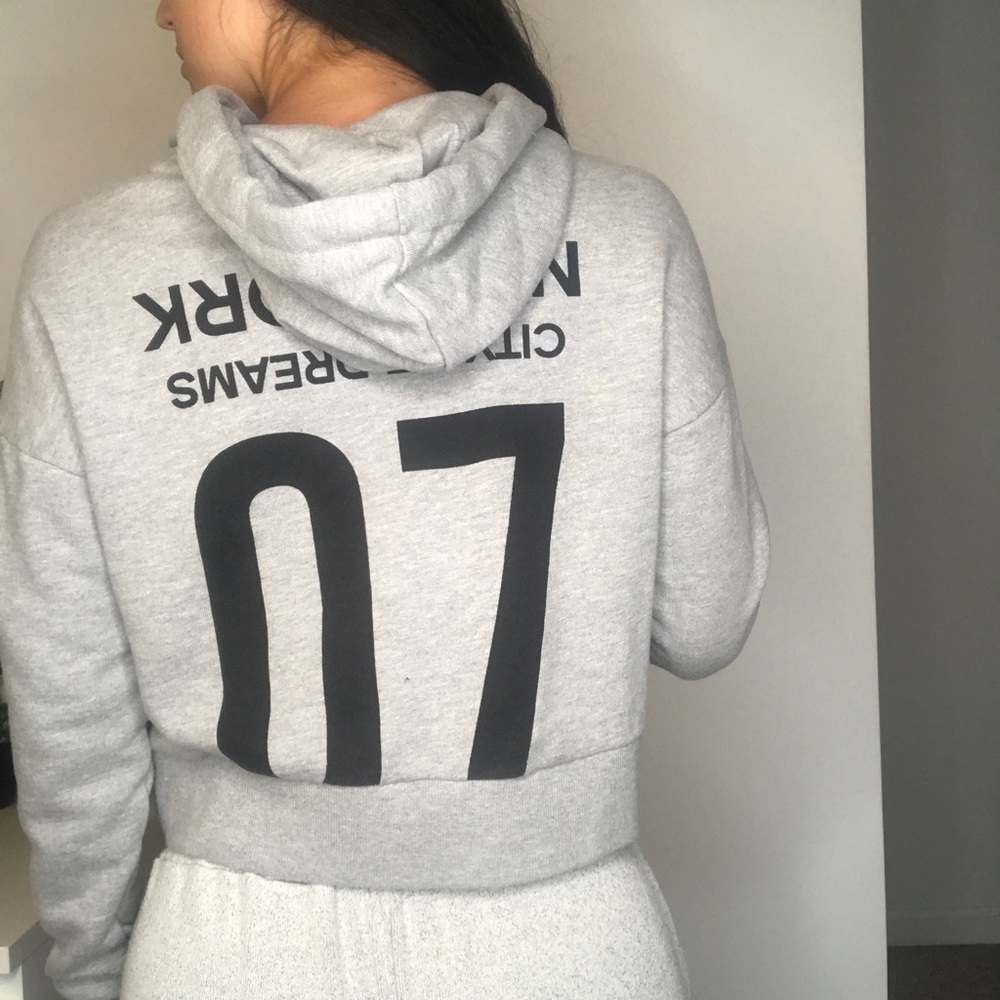 Forever 21 NYC Cropped hoodie - Picture 6 of 7